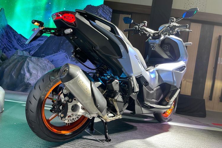 Modifikasi Honda ADV 160 RoaSync dengan konsep SUV Street
