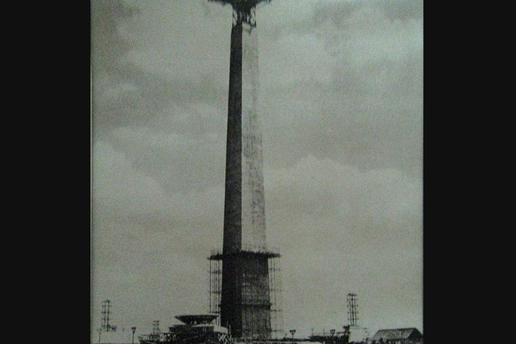 Konstruksi Monas pada 1963