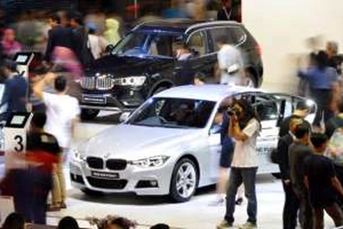 BMW Indonesia di IIMS 2016 menawarkan banyak program promosi.