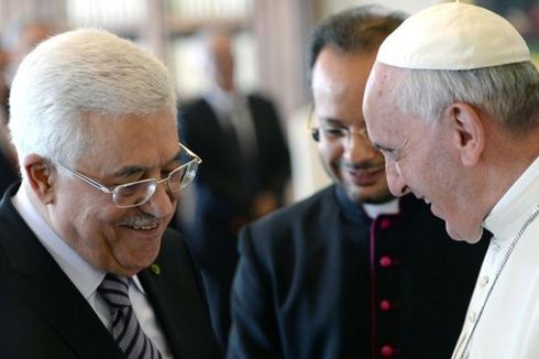 Presiden Palestina Undang Paus Fransiskus ke Tanah Suci