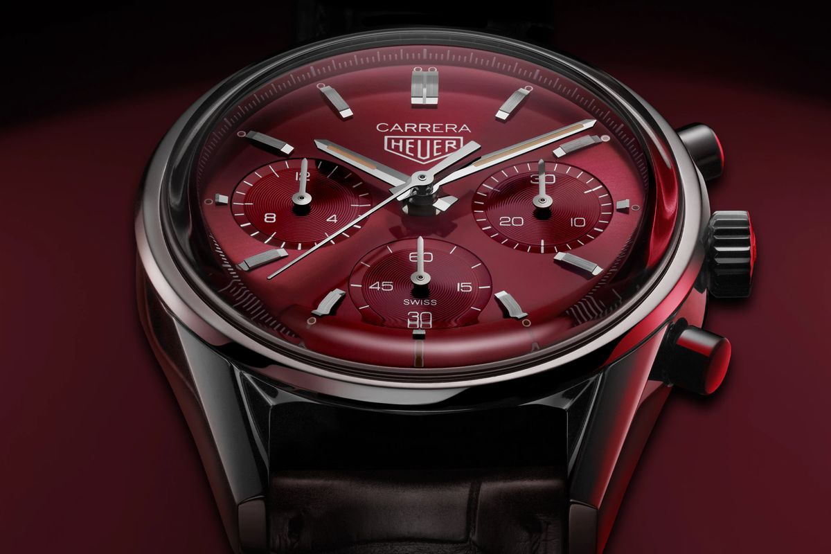 TAG Heuer Carrera Red Dial Limited Edition ref CBK221G.FC6479