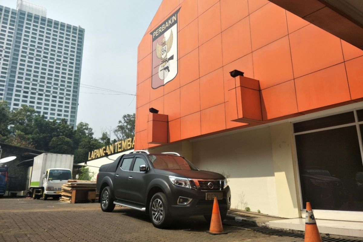 Kepolisian melakukan rekonstruksi kasus peluru nyasar di Gedung DPR RI hari ini, Jumat (19/10/2018) di Lapangan Tembak Senayan, Gelora, Tanah Abang, Jakarta Pusat.