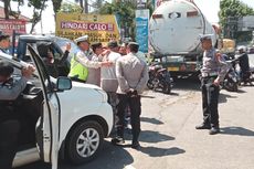 Polisi Amankan Belasan Orang Diduga Oknum Calo SIM yang Gelar Aksi di Satpas Malang