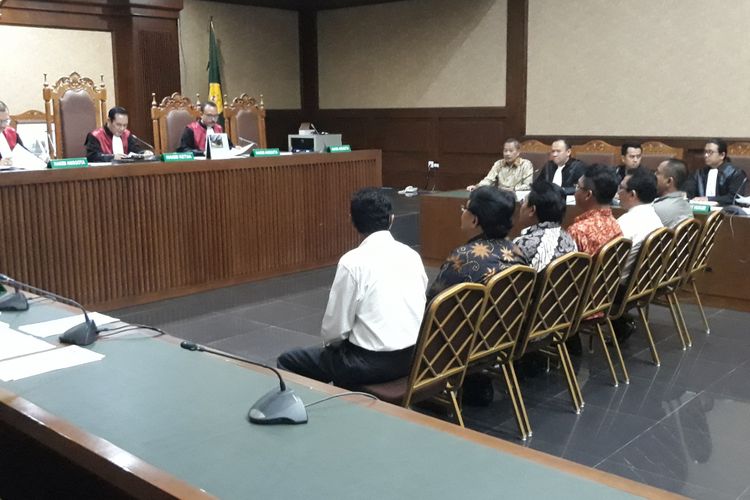 Persidangan dengan terdakwa mantan Ketua Pengadilan Tinggi Manado, Sudiwardono, di Pengadilan Tipikor Jakarta, Rabu (28/3/2018).