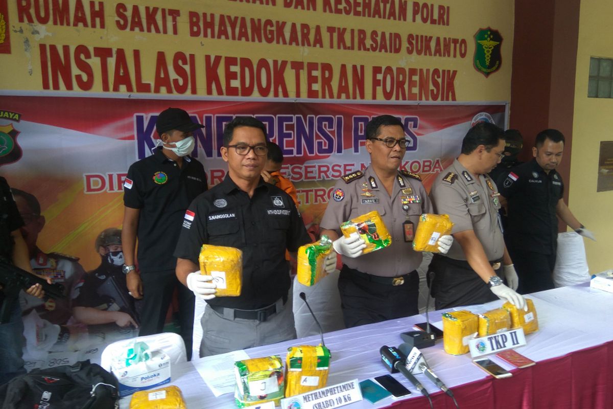 Pengungkapan sabu 10 kg asal Malaysia di RS Polri, Jakarta Timur, Kamis (11/1/2018)