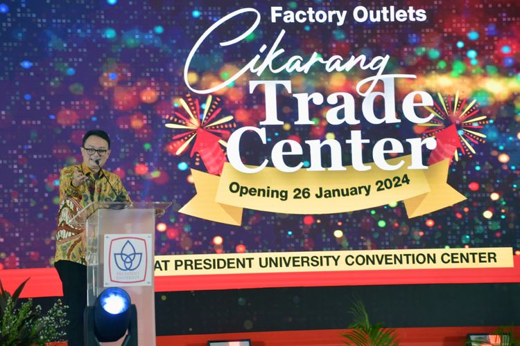 Wamendag Jerry Sambuaga saat menghadiri pembukaan resmi Factory Outlet Cikarang Baru Trade Center di Kabupaten Bekasi, Jawa Barat, Jumat (26/1/2024).