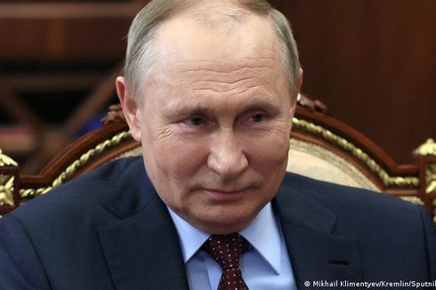 Putin Remehkan Bombardir Sanksi Barat, Anggap Rusia Bakal Makin Kebal