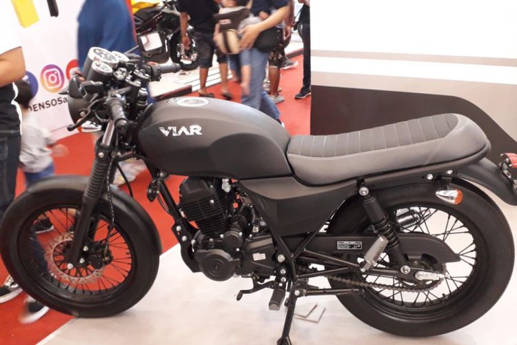 Salah satu motor terbaru yang dikerkenalkan Viar Motor Indonesia pada ajang GIIAS 2018, di ICE, BSD City, Sabtu (4/7/2018). Motor ini diberi nama Vintech 200.