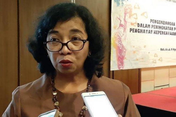 Direktur Kepercayaan Terhadap Tuhan YME dan Tradisi, Christriyati Ariani saat ditemui di Golden Tulip Sunset Road, Bali, Selasa (6/7/2019). 
