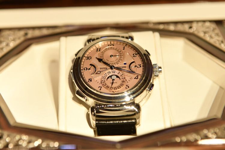 Patek Philippe Grandmaster Chime Only One ref 6300A-010 (2019)