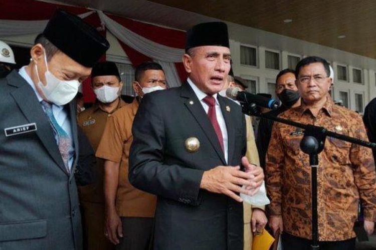 Gubernur Sumatera Utara (Sumut), Edy Rahmayadi saat diwawancarai di depan Aula Tengku Rizal Nurdin, Jumat (2/9/2022). 
