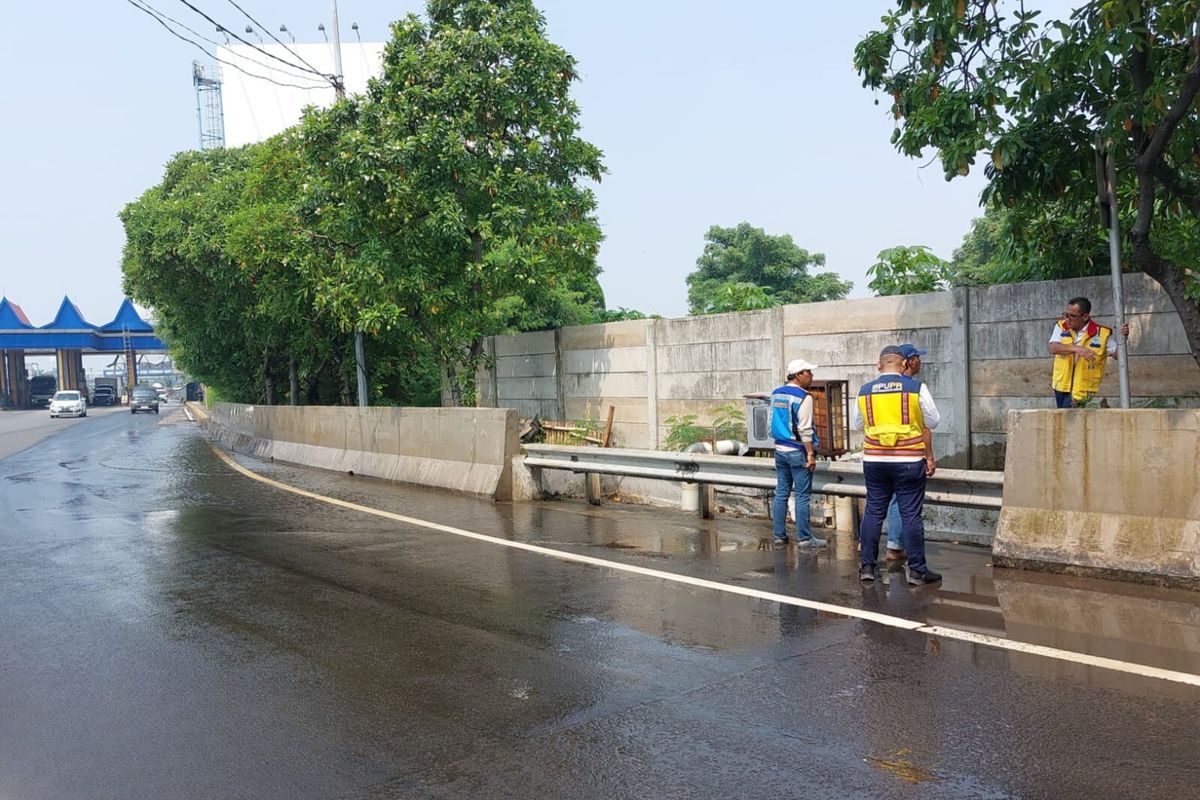 Banjir di Tol Sedyatmo arah Bandara Soekarno-Hatta diklaim sudah surut pada Sabtu (23/3/2024).