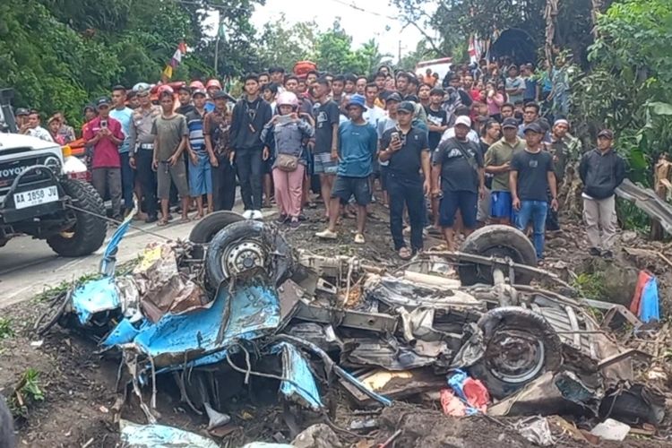 Daftar Nama 11 Korban Meninggal dalam Kecelakaan Truk vs Angkot di Purworejo
