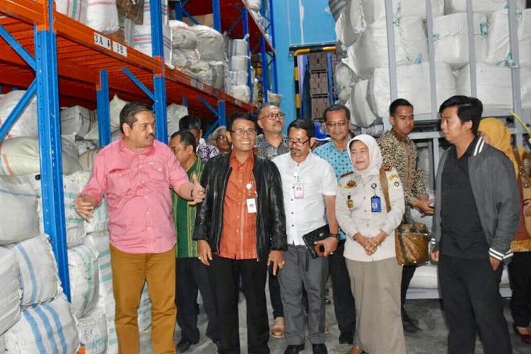 Penyelidikan oleh pihak Kementan dan Komite II DPD menunjukkan bahwa daging kerbau beku di Medan legal.