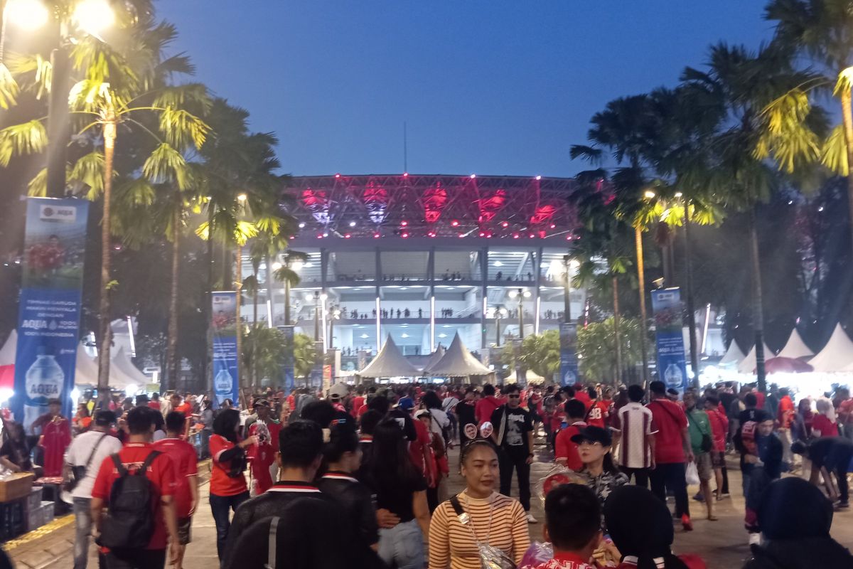 Kondisi Stadion Utama GBK  jelang pertandingan Indonesia vs Filipina, Jakarta Pusat, Selasa (11/6/2024)