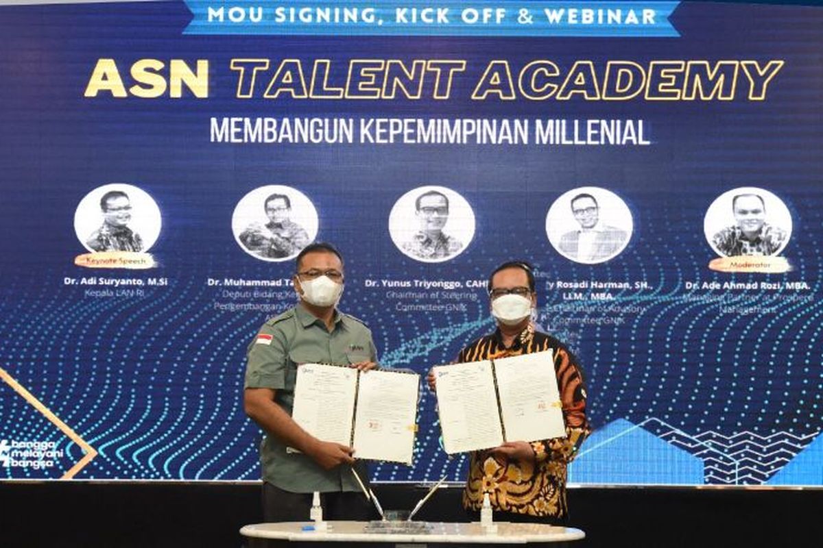 Kick off dan web seminar (webinar) ASN Talent Academy Membangun Kepemimpinan Milenial? yang diselenggarakan secara blended, di Auditorium Prof Agus Dwiyanto, MPA, Kantor LAN Veteran, Jakarta Pusat, Kamis (4/8/2022).

