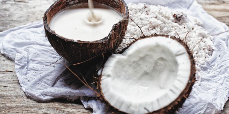 3 Jenis Kelapa untuk Membuat Kue Tradisional - Vimarsana News