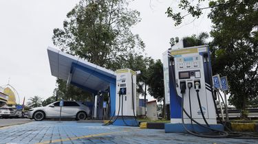 Daftar Lengkap SPKLU Astra Infra di Jalur Trans Jawa 2026