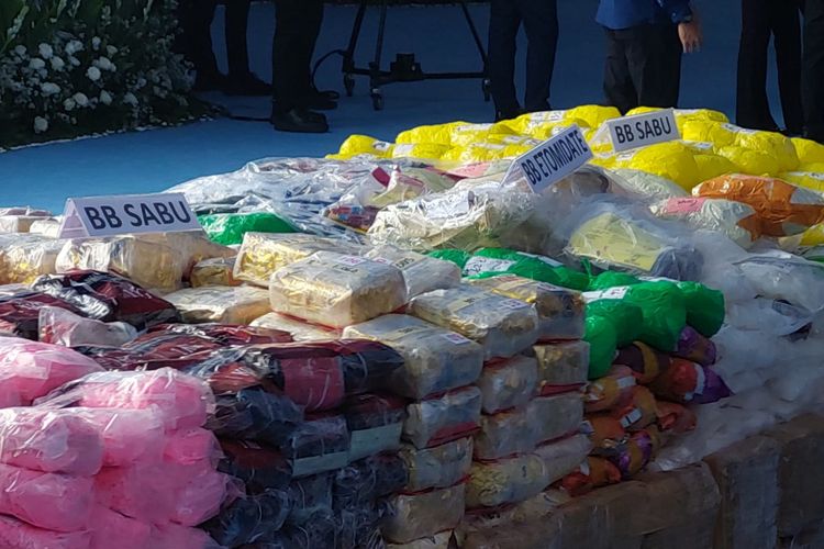 2,1 Ton narkoba yang akan dimusnakan Polri, perolehan pengamanan setahun pemerintahan Prabowo-Gibran. (Rahel Narda Chaterine/Kompas.com)