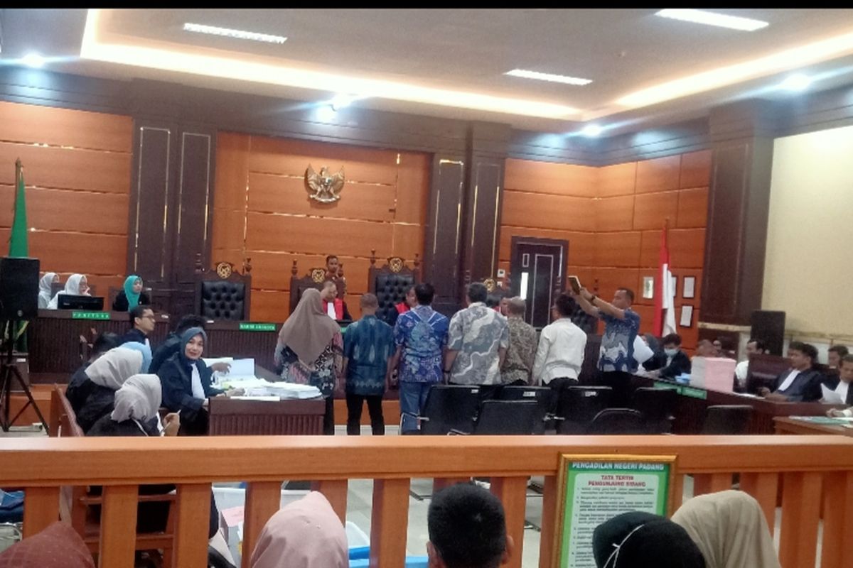 Sidang Korupsi Disdik Sumbar Ungkap Adanya Pembatalan Pemenang Proyek