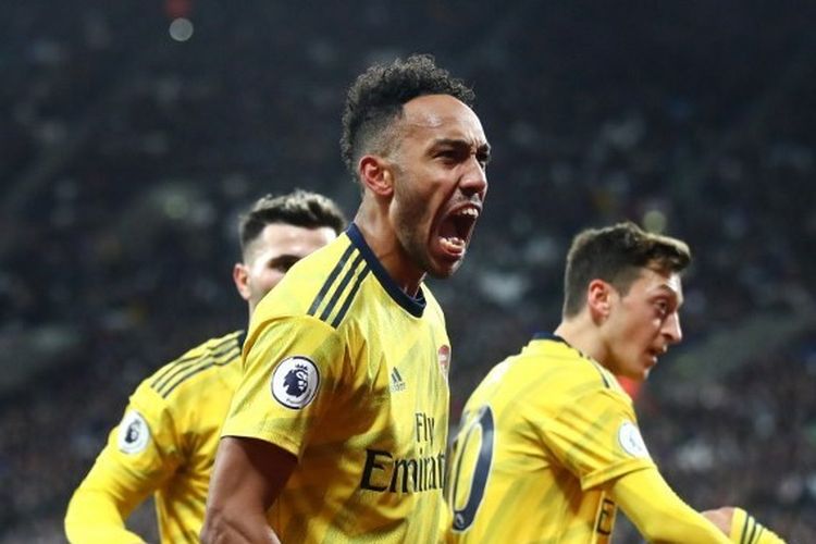 Pemain Arsenal, Pierre-Emerick Aubameyang merayakan golnya ke gawang West Ham United, pada Selasa (9/12/2019) atau Rabu dini hari WIB.