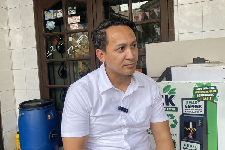 Ibas, Ketua RT di Jaksel yang Melek Teknologi: Bikin Gerbang Antimaling hingga Kompos Keliling