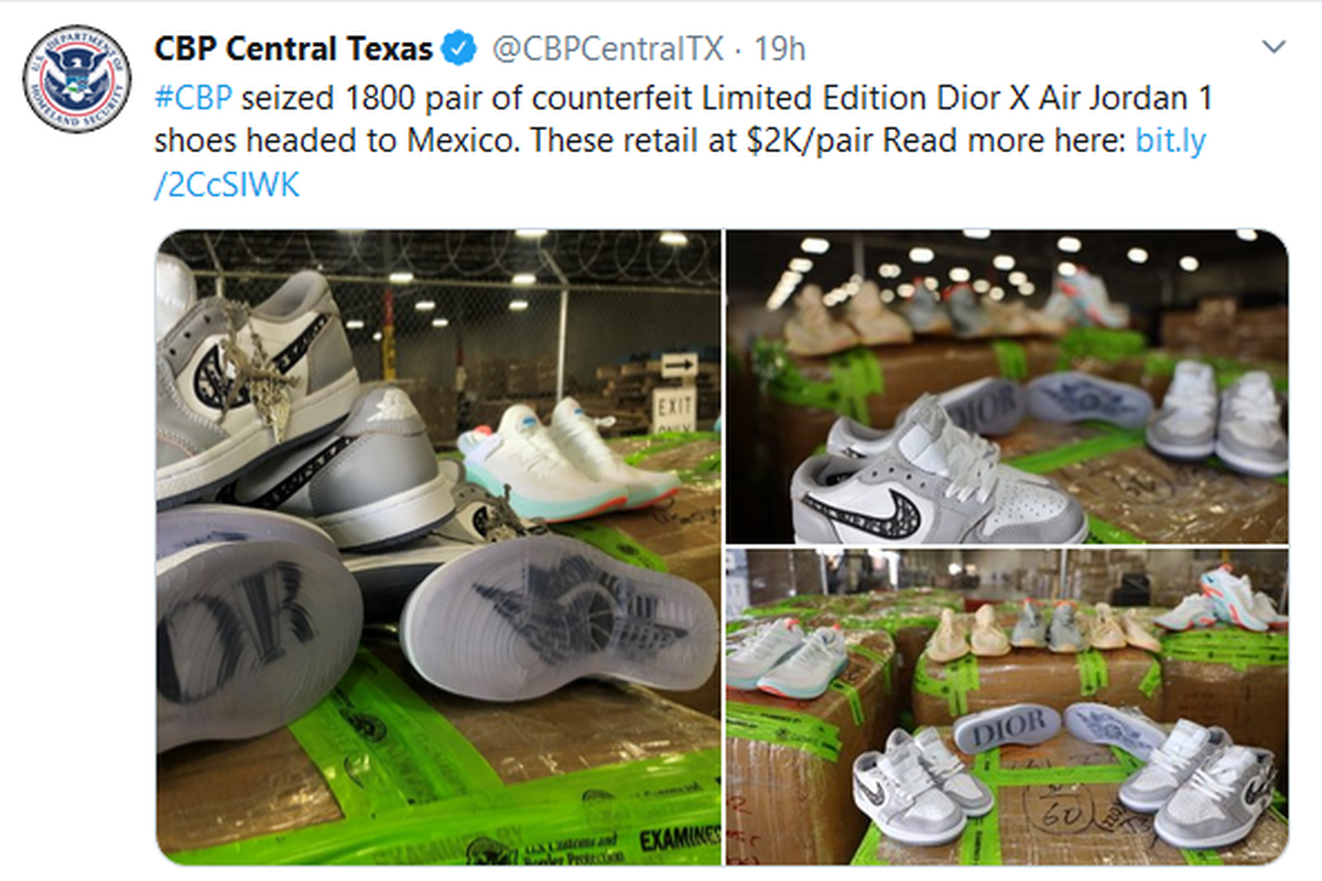 US Customs and Border Protection di Dallas/Fort Worth mengumumkan penyitaan sneaker palsu yang dimuat dalam kapal menuju Meksiko dari Hong Kong. Ada 1.800 pasang Nike Air Jordan 1 x Dior palsu dalam temuan ini.