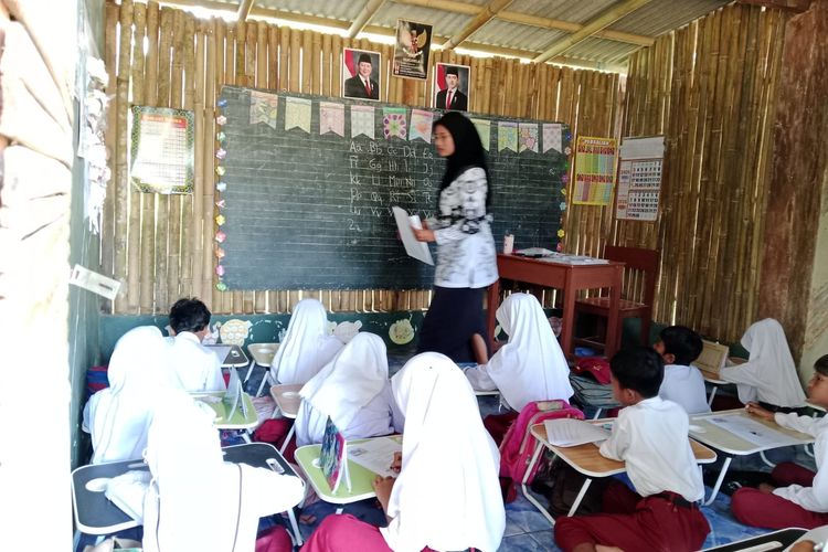 Minat Baca Siswa Tinggi, SDN Banjar 4 di Bangkalan Tak Punya Perpustakaan 