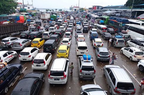 H-3 Lebaran, Jalan Tol dan Non-tol Menuju Pelabuhan Merak Banten Macet