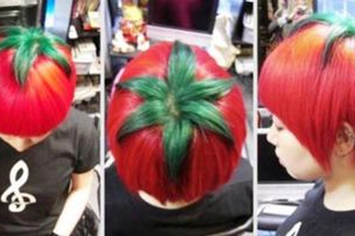 Remaja Jepang sangat suka mencoba aneka gaya rambut yang ekstrem dan unik.