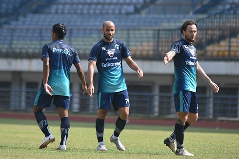 Bali United Vs Persib, Teco Beri Perhatian Khusus pada Duet Klok-Rashid