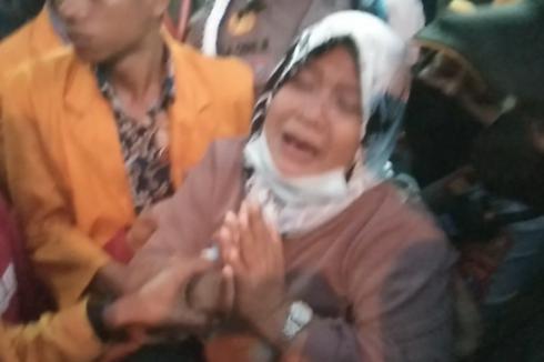 Ibu Yusuf Minta Demonstran yang Peringati 2 Tahun Kematian Anaknya Bubarkan Diri