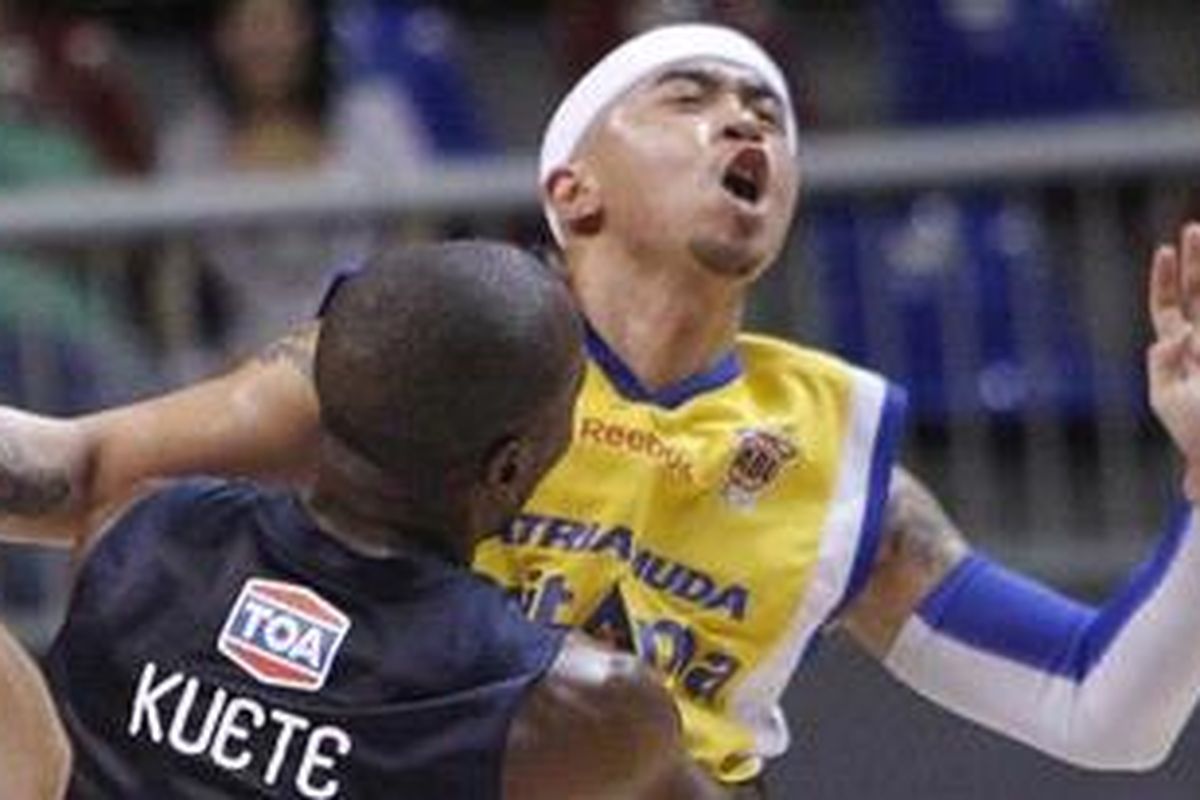 Mario Wuysang, memimpin tim nasional basket Indonesia yang diproyeksikan tampil di SEA Games 2011, untuk tampil di FIBA Asia.