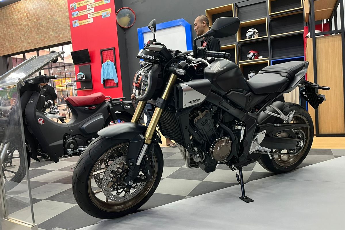 Honda CB650R di Jakarta Fair Kemayoran 2025