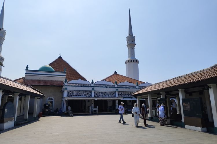Masjid Luar Batang, wisata religi di Jakarta Utara, Sabtu (23/3/2024). 