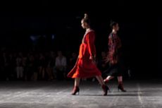 Nonton Fashion Show Sambil Belanja, Cara Baru Menikmati Tren Mode