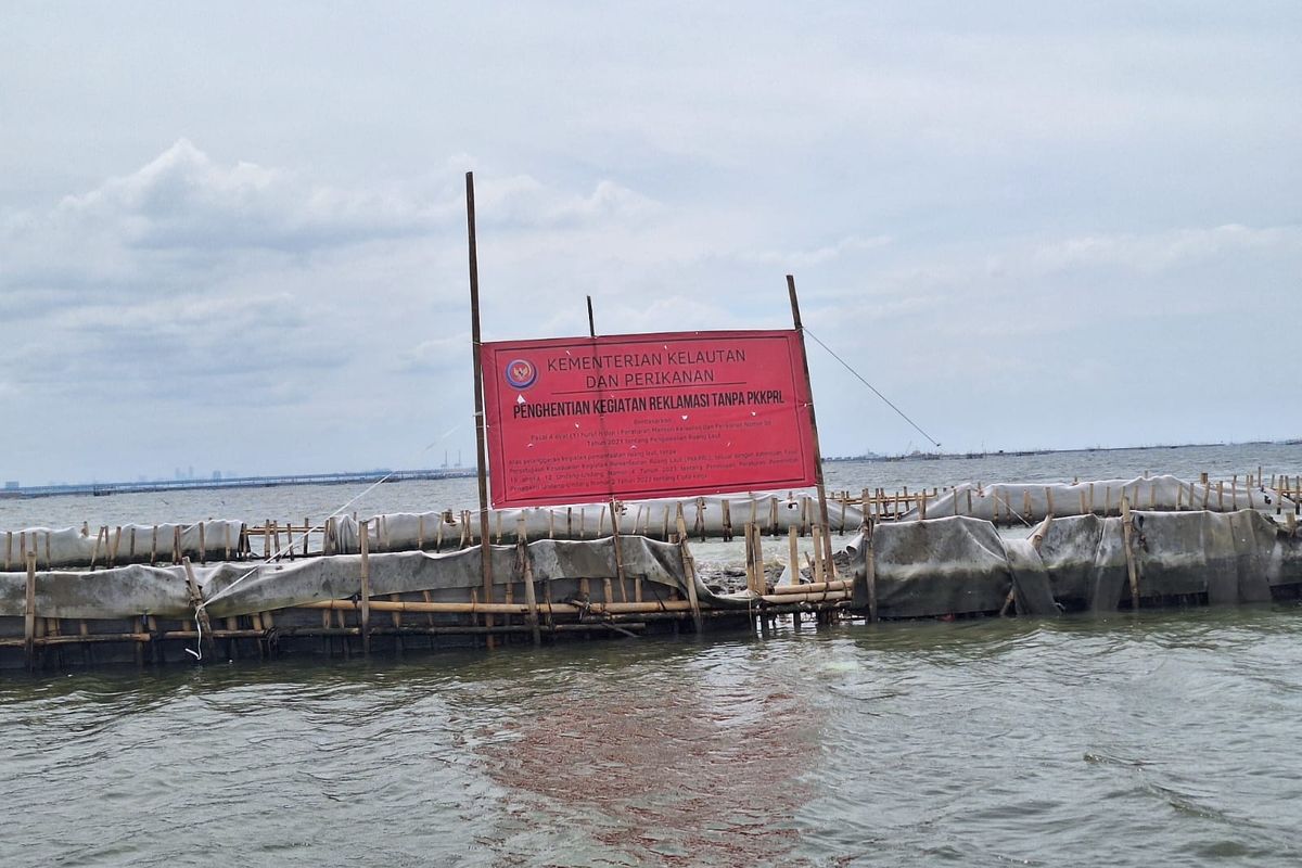 Bentrok Aturan KKP dan DKP yang Berujung Penyegelan Pagar Laut di Bekasi...