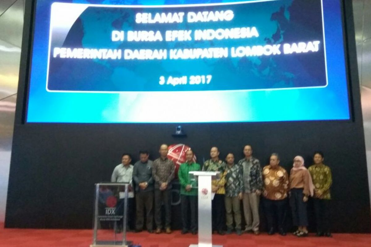 Pemerintah Daerah Kabupaten Lombok Barat membuka perdagangan Bursa Efek Indonesia, Senin (3/4/2017). 