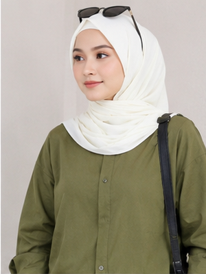 Inspirasi warna jilbab yang cocok dipadukan dengan baju army, mulai dari netral, pastel, earth tone, hingga abu-abu yang stylish.