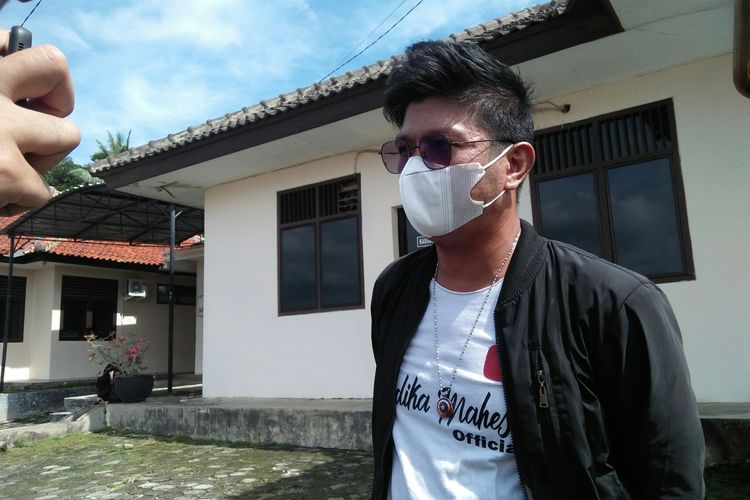 Andika eks Kangen Band saat di Ditnarkoba Polda Lampung, Rabu (10/2/2021).