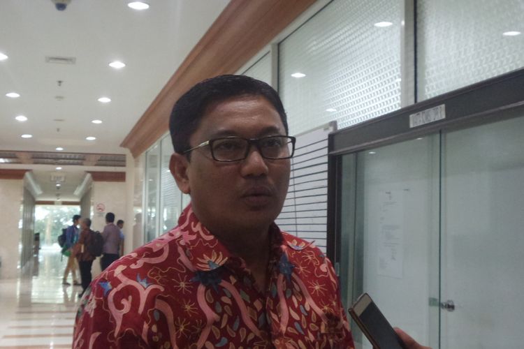Wakil Ketua Komisi VIII dari Fraksi PKB, Abdul Malik Haramain di Kompleks Parlemen, Senayan, Jakarta, Kamis (13/7/2017).