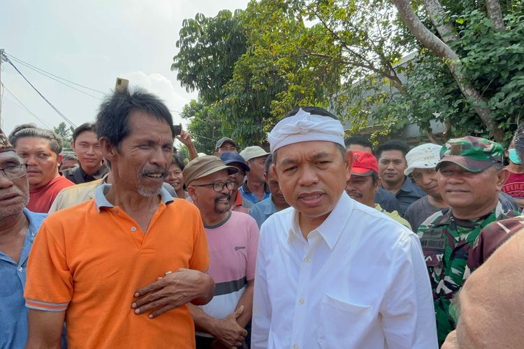 Kepada Dedi Mulyadi, Warga 