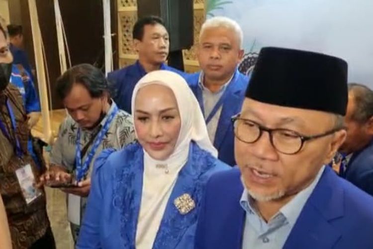 Ketua Umum PAN, Zulkifli Hasan (Zulhas) menghadiri Rakornas PAN di Hotel Padma Semarang, Minggu (26/2/2023).