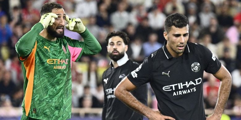 Kiper Man City, Gianluigi Donnarumma dan Rodri bereaksi kala Manchester City harus puas bermain imbang 2-2 saat bertandang ke markas Monaco pada laga lanjutan Liga Champions 2025-2026, Kamis (2/10/2025) dini hari WIB.