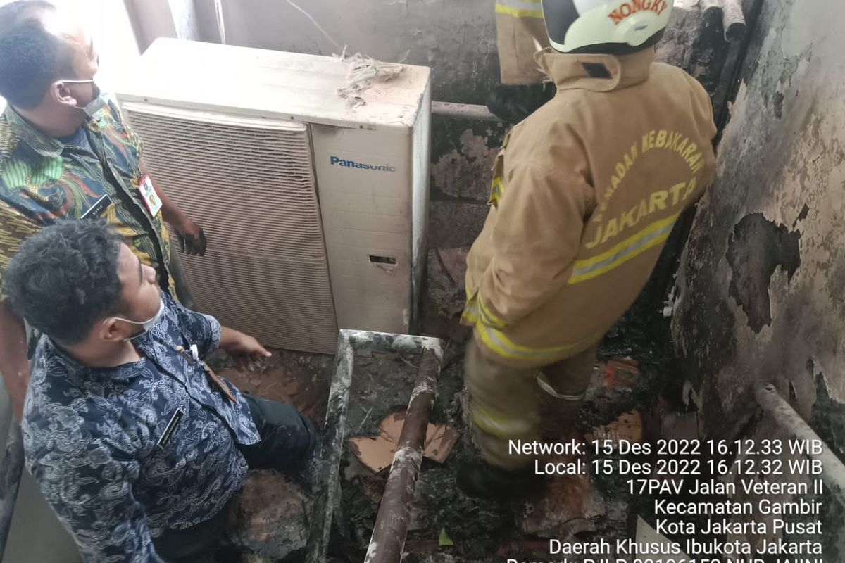 Mesin dari AC di Gedung Kementerian Dalam Negeri diduga terbakar sekitar pukul 16.10 WIB, Kamis (15/12/2022).