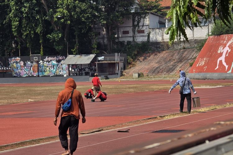 Baru Direnovasi, Lintasan Atletik GOR TLJ Semarang Malah Rontok