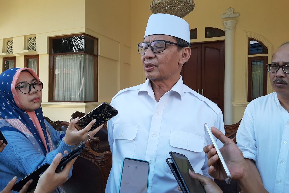 Gubernur Banten Wahidin Halim saat ditemui di rumah dinasnya di Jalan Ahmad Yani, Kota Serang, Jumat (13/3/2020).