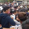 Demo Tolak UU Cipta Kerja di Pematangsiantar Ricuh, Mahasiswa dan Polisi Terluka