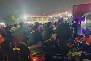 Antrean BBM Tak Kunjung Usai, Kurir di Deli Serdang Rela Antre hingga Dini Hari demi Tetap Bekerja
