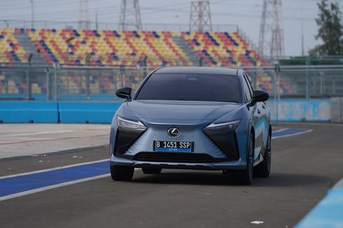 Rasa Berkendara Bersama Lexus RZ 450e di Jalur Jakarta-Bekasi